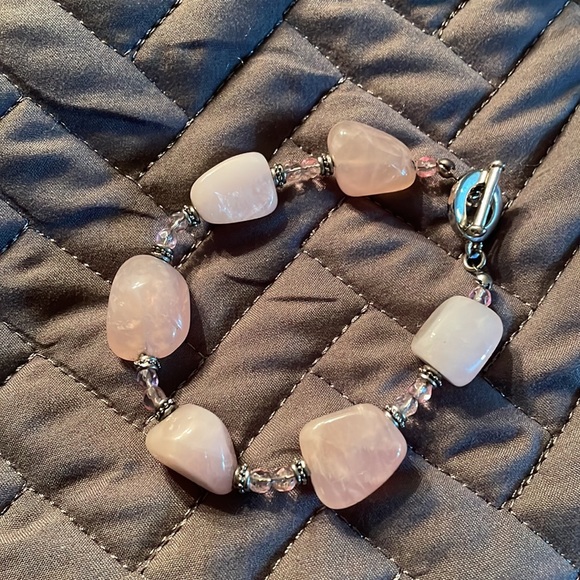Lia Sophia polished pink quartz toggle closure bracelet 8” - Picture 7 of 7